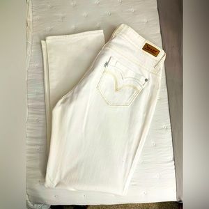 Levi Jeans , off white color, women’s size 31w/32L